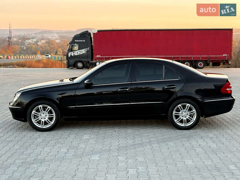 Седан Mercedes-Benz E-Class 2002 в Черновцах