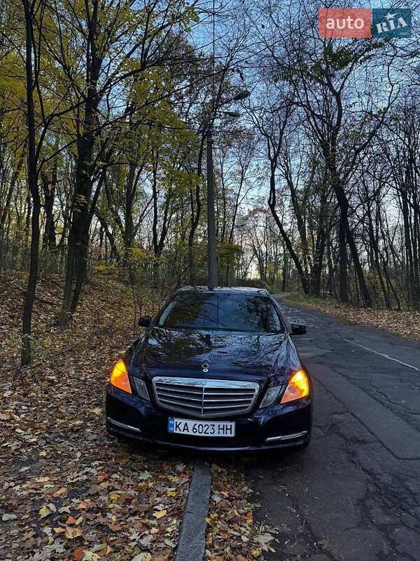 Седан Mercedes-Benz E-Class 2011 в Киеве фото 8 Седан Mercedes-Benz E-Class 2011 в Киеве