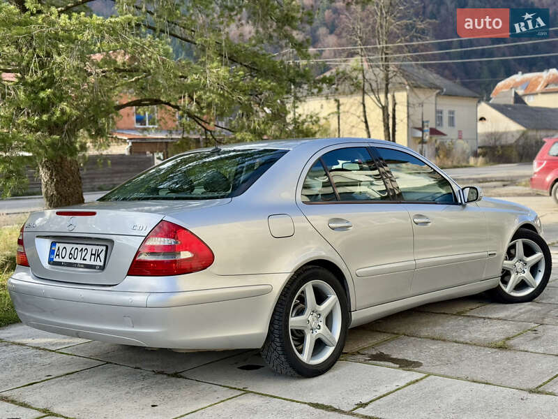 Седан Mercedes-Benz E-Class 2004 в Межгорье фото 11 Седан Mercedes-Benz E-Class 2004 в Межгорье