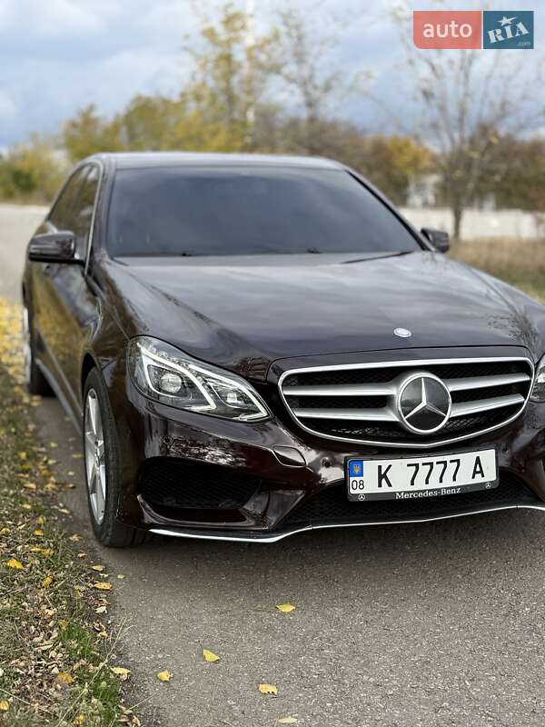Седан Mercedes-Benz E-Class 2010 в Запорожье