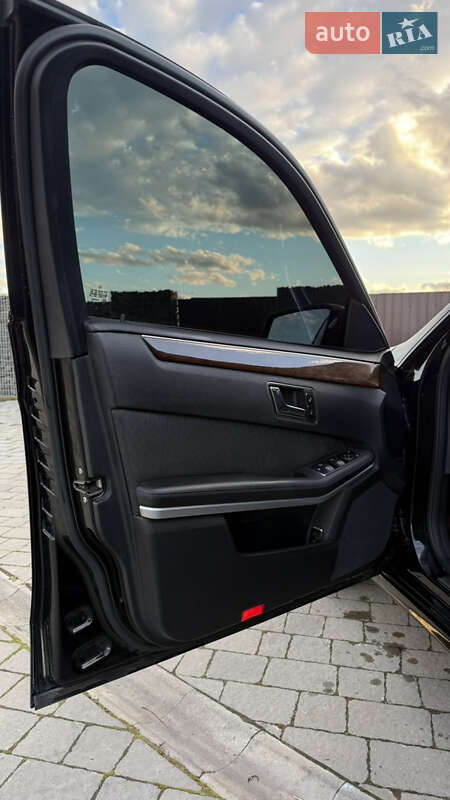 Седан Mercedes-Benz E-Class 2010 в Коломые фото 9 Седан Mercedes-Benz E-Class 2010 в Коломые