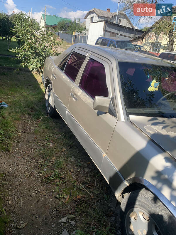 Седан Mercedes-Benz E-Class 1987 в Черновцах фото 8 Седан Mercedes-Benz E-Class 1987 в Черновцах