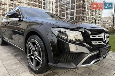 Универсал Mercedes-Benz E-Class 2018 в Киеве