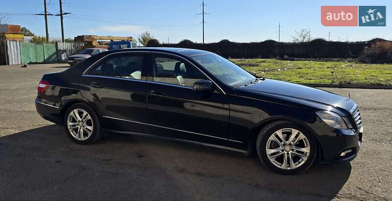 Седан Mercedes-Benz E-Class 2009 в Миколаєві