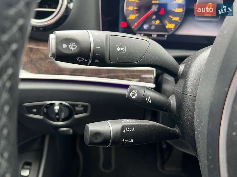 Седан Mercedes-Benz E-Class 2016 в Києві фото 18 Седан Mercedes-Benz E-Class 2016 в Києві