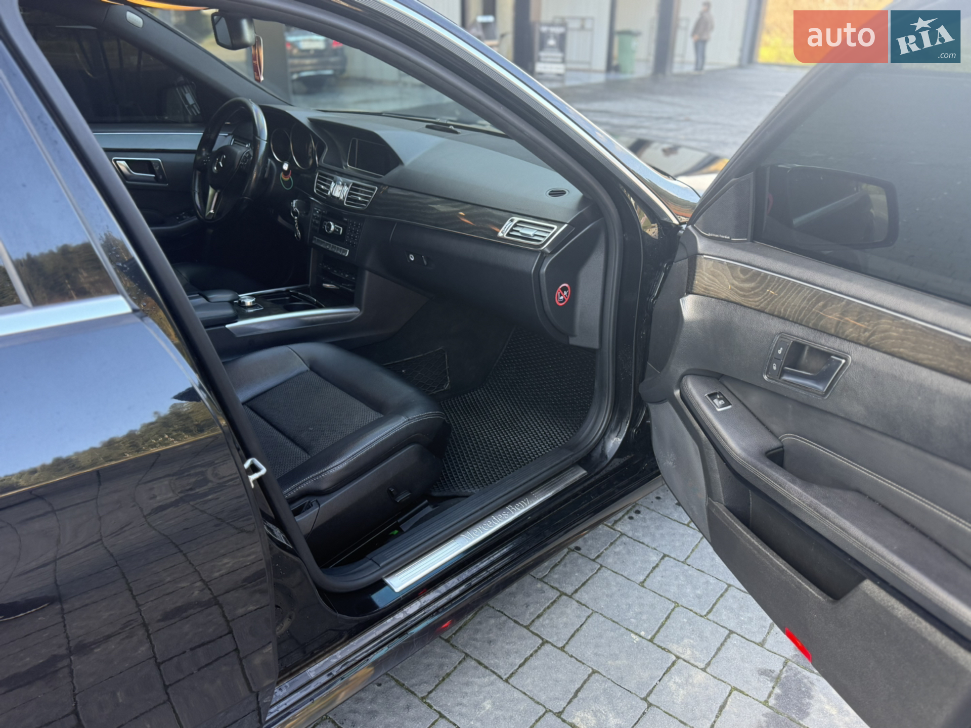 2013 Mercedes-Benz E-klasse - мініатюра 21