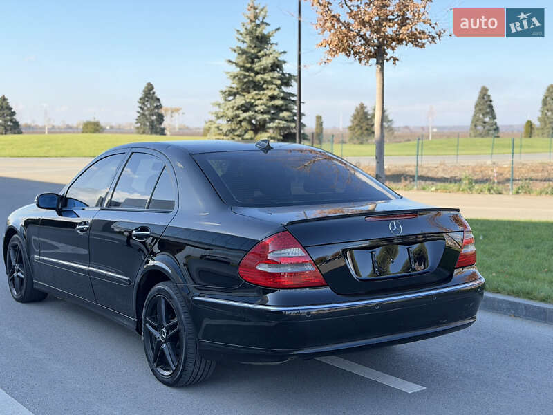 Седан Mercedes-Benz E-Class 2004 в Дніпрі