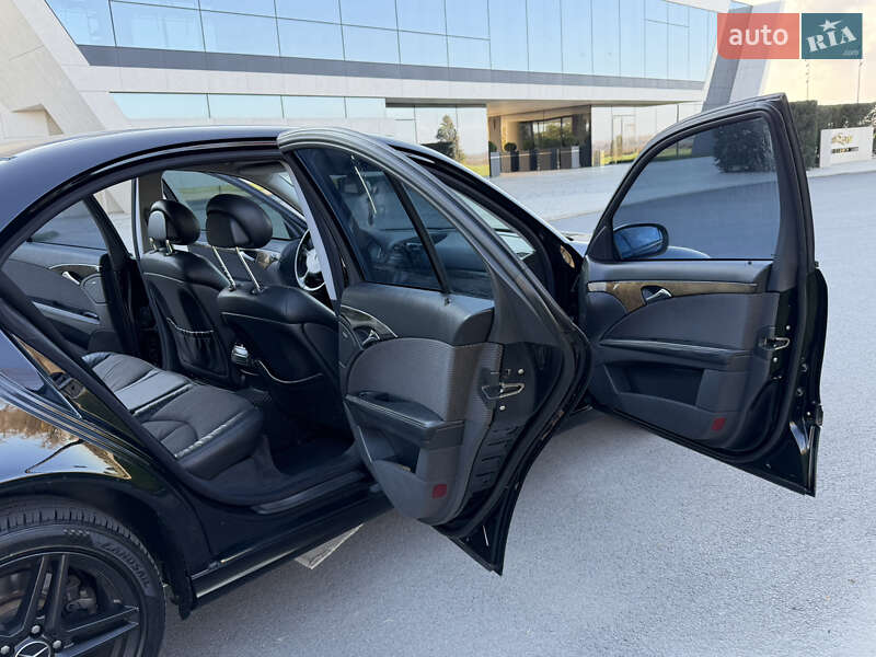 Седан Mercedes-Benz E-Class 2004 в Дніпрі