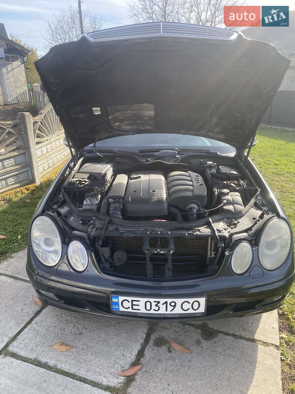 Седан Mercedes-Benz E-Class 2004 в Кицмани фото 11 Седан Mercedes-Benz E-Class 2004 в Кицмани
