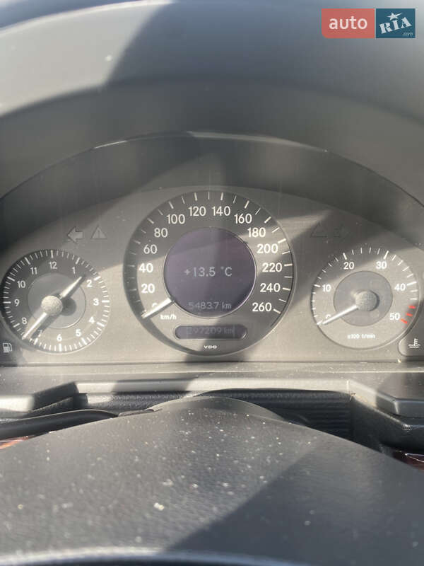 Седан Mercedes-Benz E-Class 2004 в Кицмани фото 18 Седан Mercedes-Benz E-Class 2004 в Кицмани