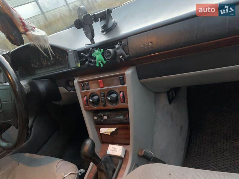 Седан Mercedes-Benz E-Class 1995 в Житомире фото 12 Седан Mercedes-Benz E-Class 1995 в Житомире