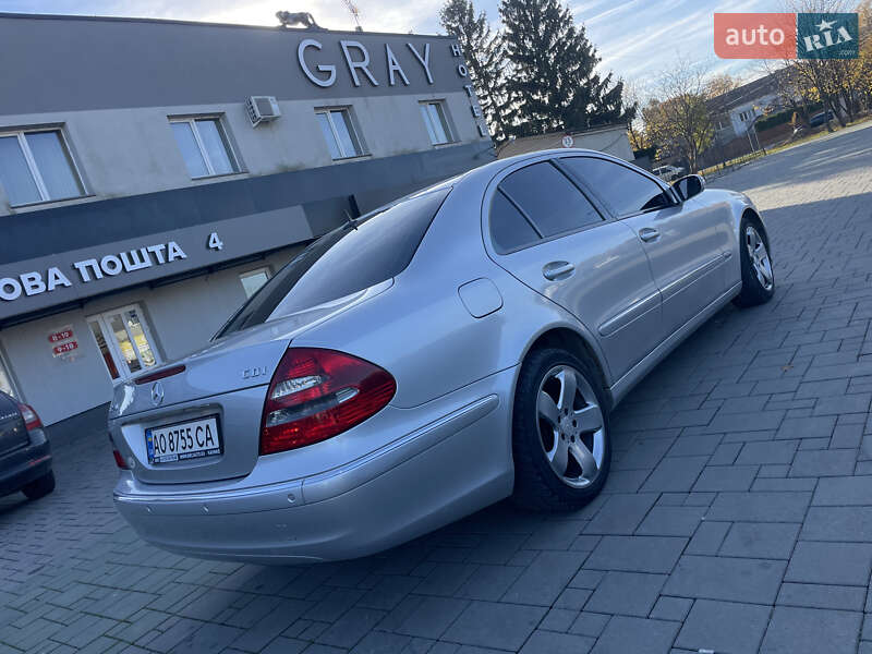 Седан Mercedes-Benz E-Class 2002 в Виноградове фото 5 Седан Mercedes-Benz E-Class 2002 в Виноградове