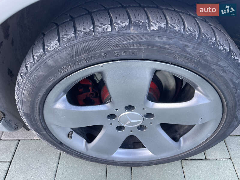 Седан Mercedes-Benz E-Class 2002 в Виноградове фото 16 Седан Mercedes-Benz E-Class 2002 в Виноградове