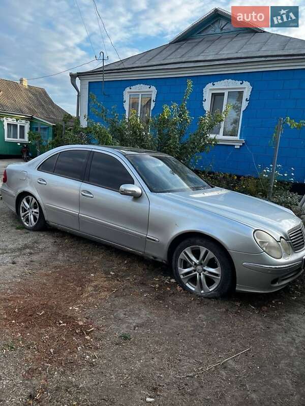 Седан Mercedes-Benz E-Class 2002 в Тульчине