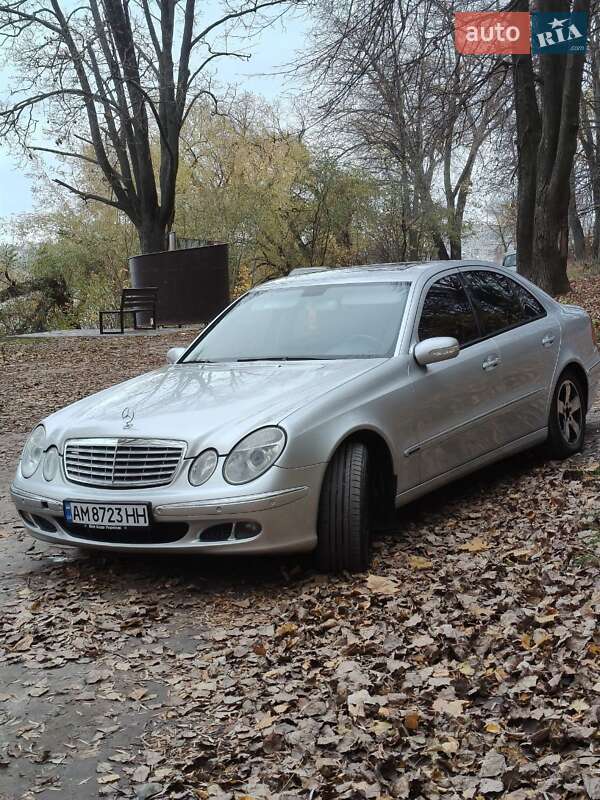 Mercedes-Benz E-Class 2005 Mercedes-Benz E-Class 2005