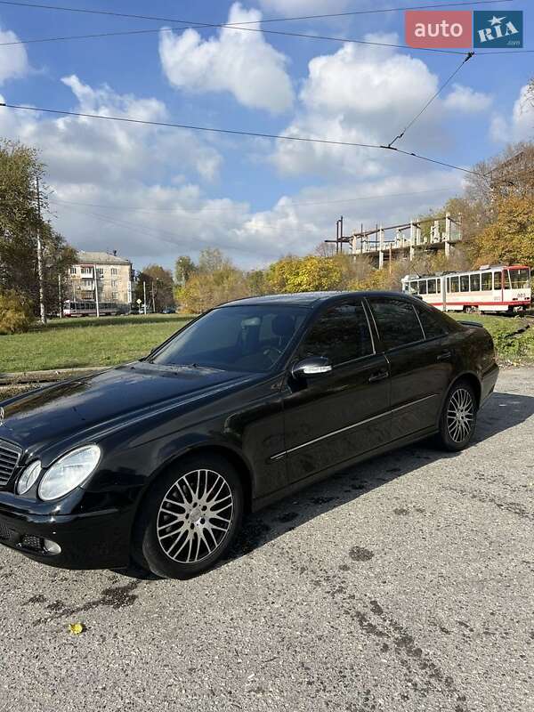Седан Mercedes-Benz E-Class 2003 в Запорожье фото 2 Седан Mercedes-Benz E-Class 2003 в Запорожье