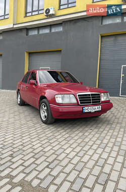 Седан Mercedes-Benz E-Class 1994 в Тернополі