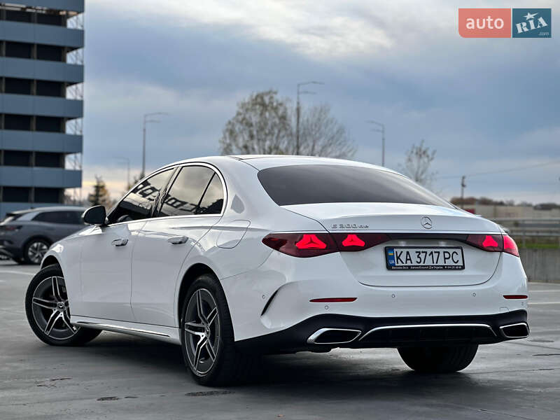 Седан Mercedes-Benz E-Class 2024 в Києві фото 13 Седан Mercedes-Benz E-Class 2024 в Києві