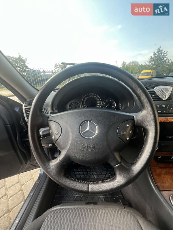 Седан Mercedes-Benz E-Class 2005 в Ивано-Франковске