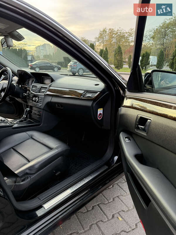 Седан Mercedes-Benz E-Class 2011 в Чернівцях фото 16 Седан Mercedes-Benz E-Class 2011 в Чернівцях