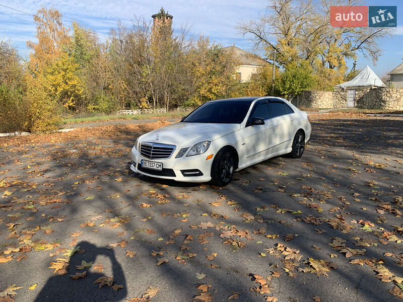 Mercedes-Benz E-Class 2011