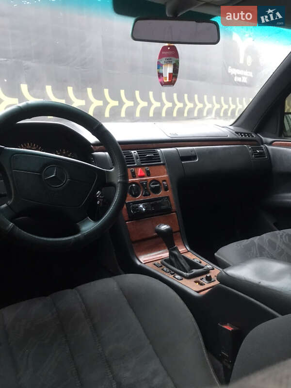 Седан Mercedes-Benz E-Class 1998 в Ивано-Франковске фото 9 Седан Mercedes-Benz E-Class 1998 в Ивано-Франковске