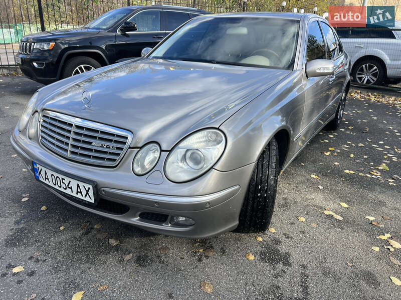 Mercedes-Benz E-Class 2005 Mercedes-Benz E-Class 2005