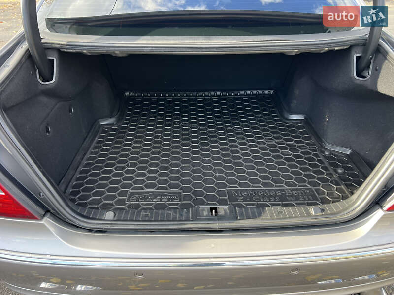 Седан Mercedes-Benz E-Class 2005 в Киеве фото 9 Седан Mercedes-Benz E-Class 2005 в Киеве