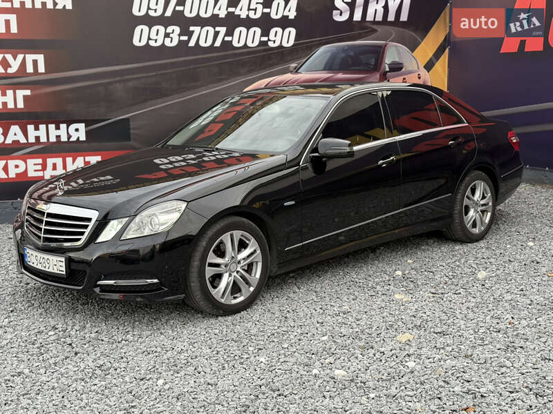Седан Mercedes-Benz E-Class 2012 в Стрые