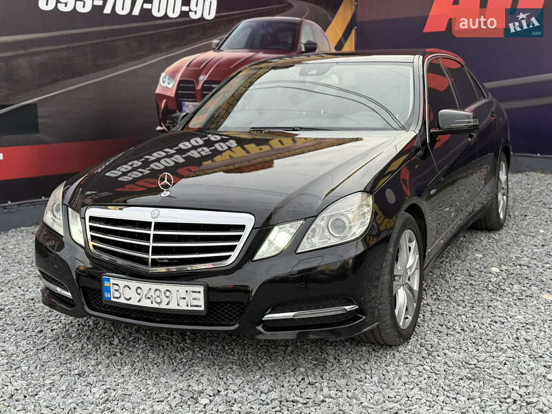 Седан Mercedes-Benz E-Class 2012 в Стрые