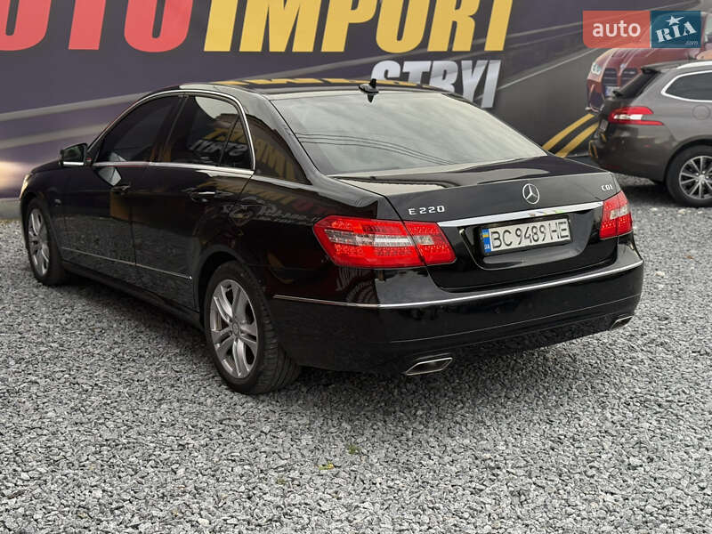 Седан Mercedes-Benz E-Class 2012 в Стрые