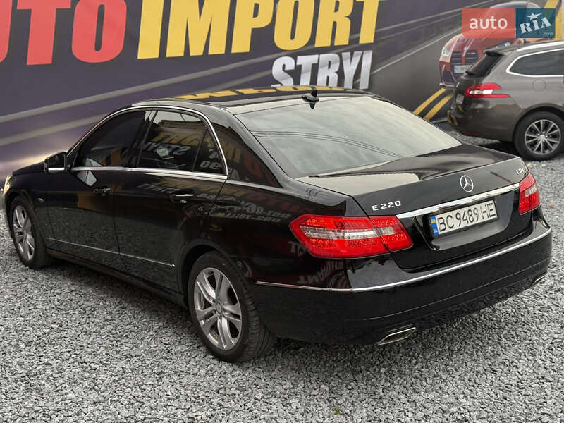 Седан Mercedes-Benz E-Class 2012 в Стрые