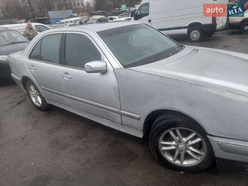 Седан Mercedes-Benz E-Class 2000 в Житомире фото 10 Седан Mercedes-Benz E-Class 2000 в Житомире