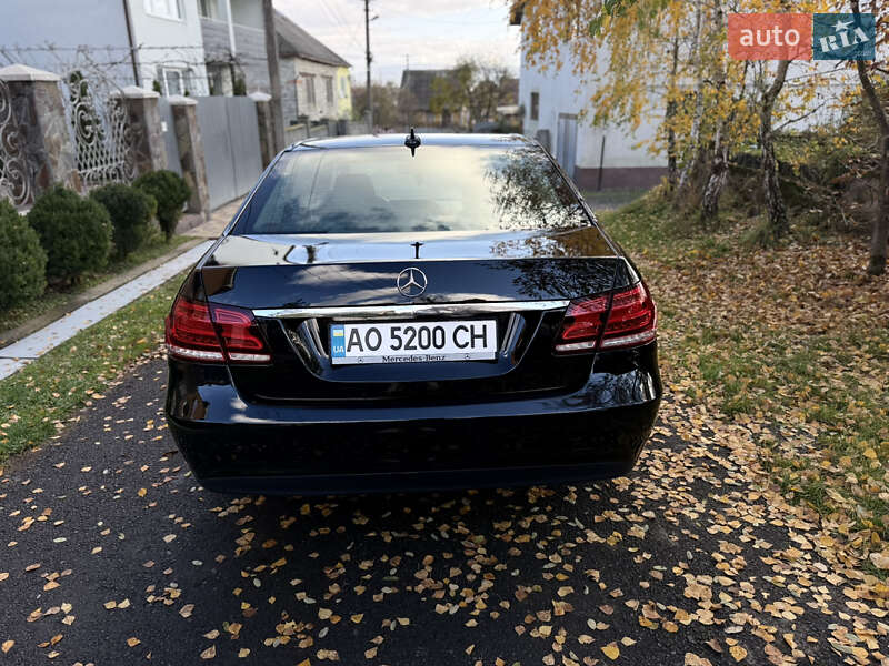 Седан Mercedes-Benz E-Class 2015 в Іршаві
