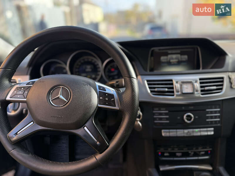 Седан Mercedes-Benz E-Class 2015 в Іршаві