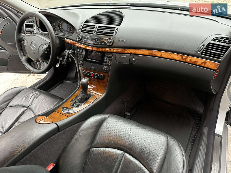 Седан Mercedes-Benz E-Class 2002 в Одессе