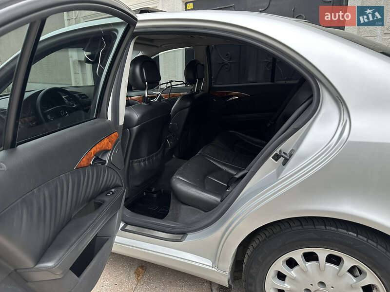 Седан Mercedes-Benz E-Class 2002 в Одессе