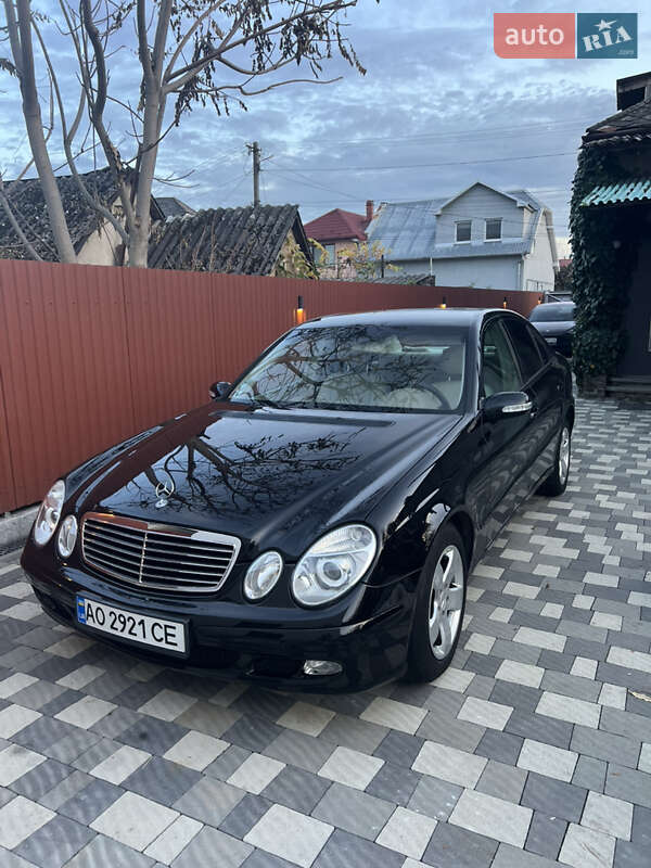 Mercedes-Benz E-Class 2002