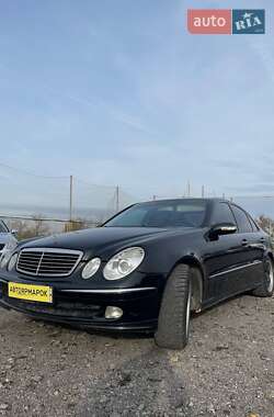 Седан Mercedes-Benz E-Class 2002 в Ужгороде