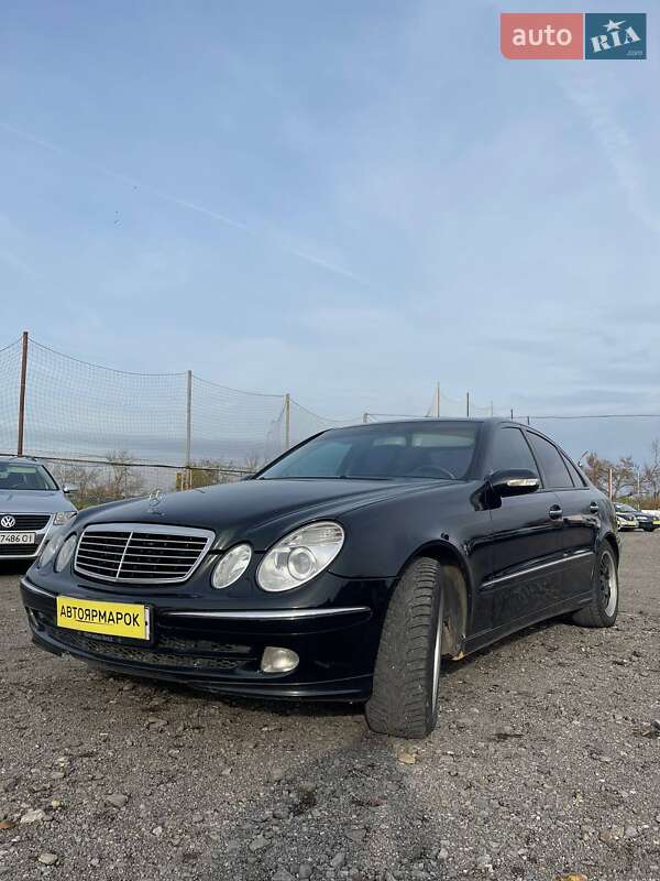 Mercedes-Benz E-Class 2002 Mercedes-Benz E-Class 2002