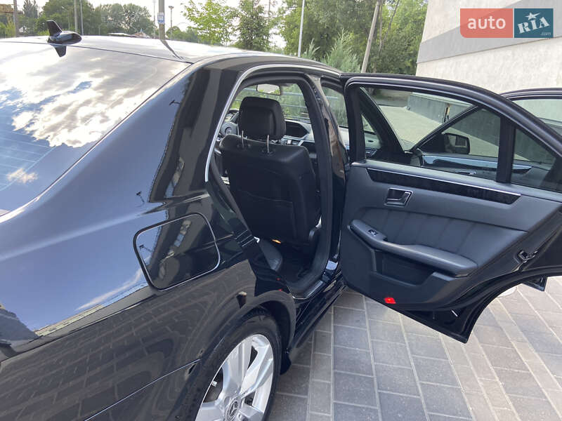 Седан Mercedes-Benz E-Class 2012 в Києві фото 11 Седан Mercedes-Benz E-Class 2012 в Києві