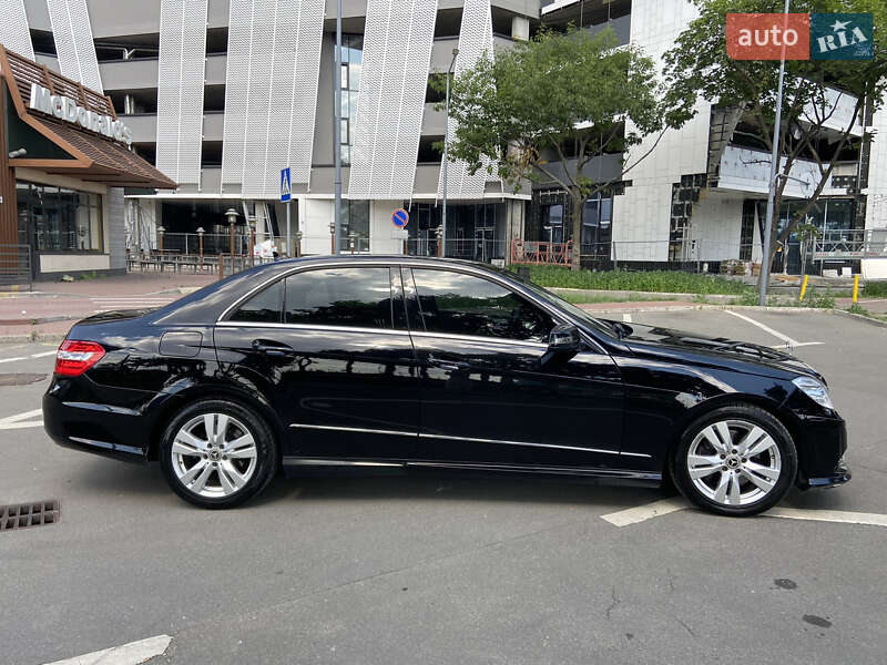 Седан Mercedes-Benz E-Class 2012 в Києві фото 16 Седан Mercedes-Benz E-Class 2012 в Києві