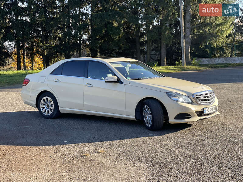Седан Mercedes-Benz E-Class 2014 в Бурштині