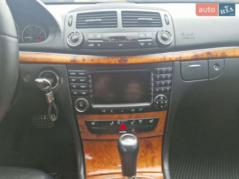 Седан Mercedes-Benz E-Class 2008 в Хмельницькому фото 28 Седан Mercedes-Benz E-Class 2008 в Хмельницькому