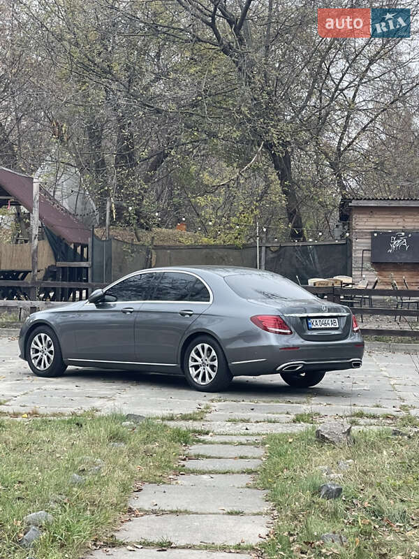 Седан Mercedes-Benz E-Class 2017 в Киеве фото 5 Седан Mercedes-Benz E-Class 2017 в Киеве