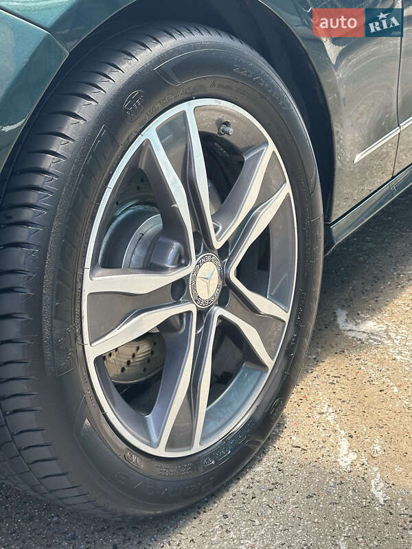 Седан Mercedes-Benz E-Class 2009 в Вінниці