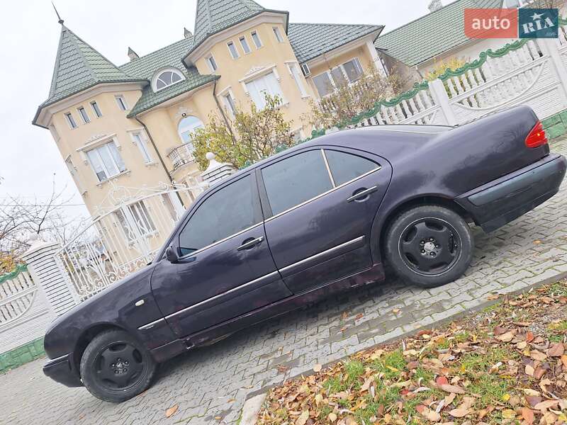 Mercedes-Benz E-Class 1997