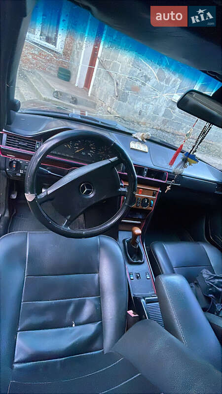Седан Mercedes-Benz E-Class 1990 в Золочеві фото 14 Седан Mercedes-Benz E-Class 1990 в Золочеві