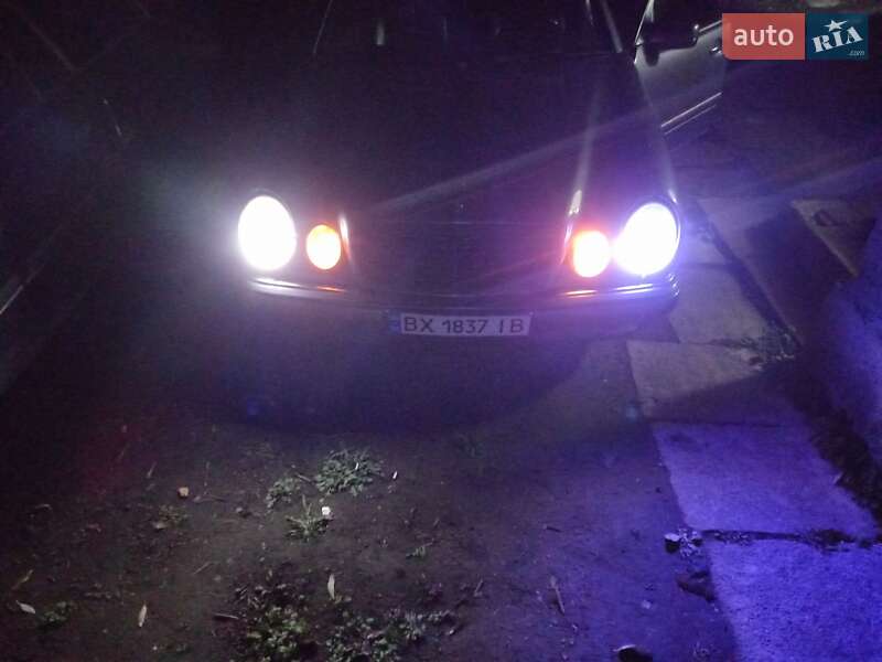 Седан Mercedes-Benz E-Class 1996 в Львове