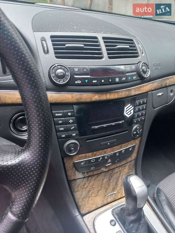 Седан Mercedes-Benz E-Class 2004 в Киверцах фото 8 Седан Mercedes-Benz E-Class 2004 в Киверцах